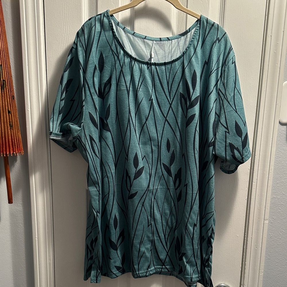 Elegant Teal Leaf Print Blouse